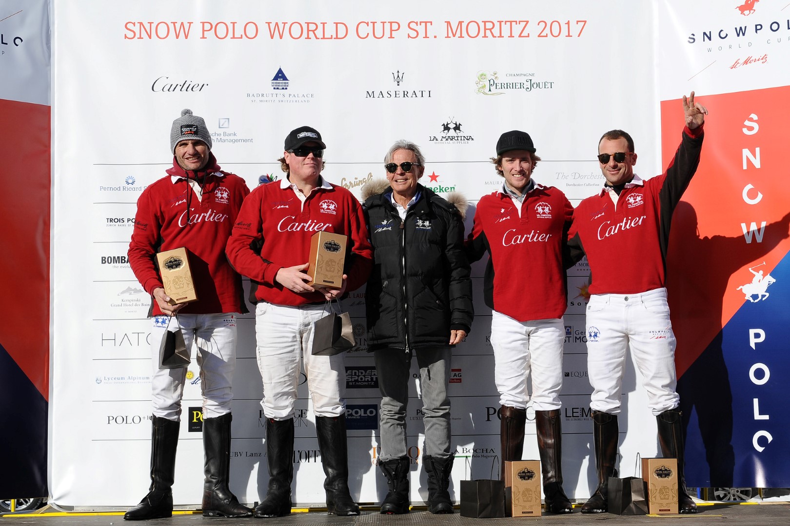 32432285481 f106d7abde k